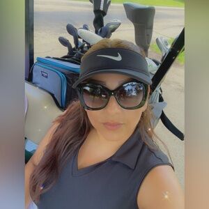 Meet your Posher, Lily